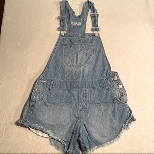 NWOT Women’s Casual Overalls (Shorts) Size M